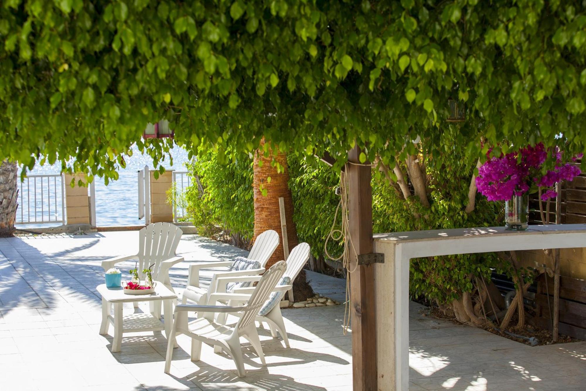 Meneou Beachfront Villa Sunset Perivolia Buitenkant foto