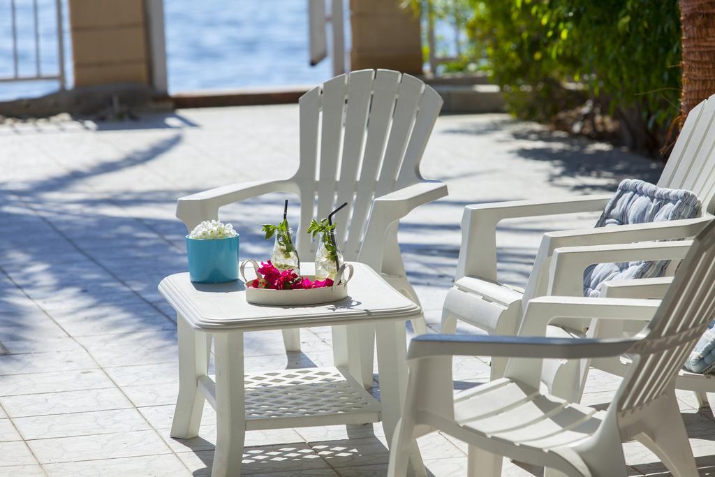 Meneou Beachfront Villa Sunset Perivolia Kamer foto