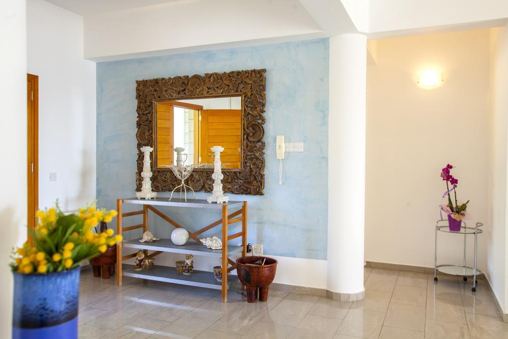 Meneou Beachfront Villa Sunset Perivolia Kamer foto