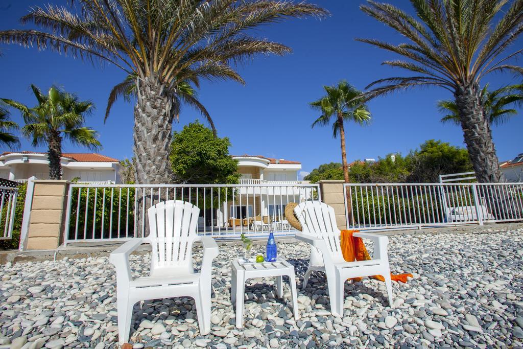 Meneou Beachfront Villa Sunset Perivolia Kamer foto
