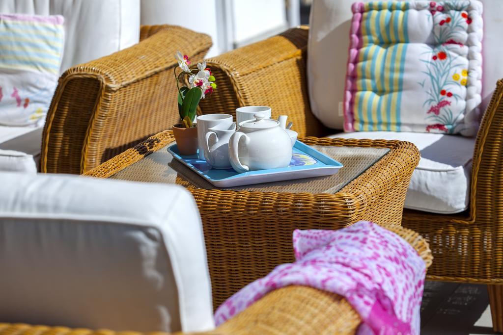 Meneou Beachfront Villa Sunset Perivolia Kamer foto