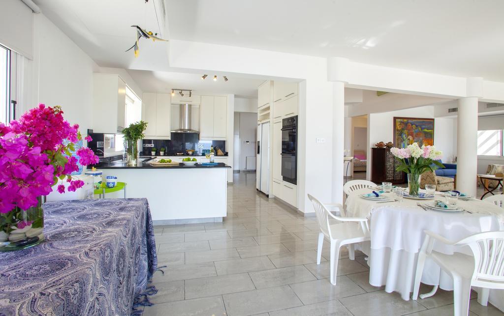 Meneou Beachfront Villa Sunset Perivolia Kamer foto